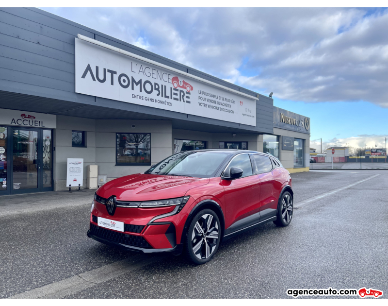 Compra de Carros Usados, Carros Usados Baratos | Auto Immo Renault Megane E-TECH ICONIC EV60 220 SUPER CHARGE Boîte auto Rouge Ano 2022 Automatique Électrique