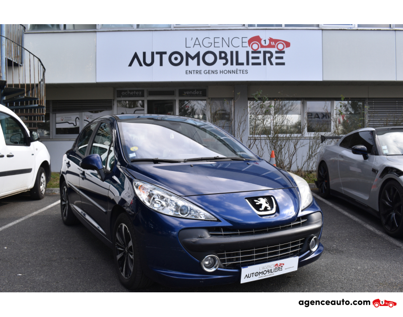 Acquisto Auto Usate, Auto Usate Economiche | Agenzia Automobiliare Peugeot 207 FELINE 1.6  e 16V 120 cv Boîte auto Bleu Anno 2007 Automatique Essence