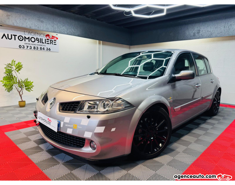 Achat voiture occasion, Auto occasion pas cher | Agence Auto Renault Megane RS 2.0 i Turbo 225 cv Gris Année 2006 Manuelle Essence