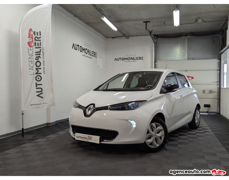 Gebrauchtwagenkauf, Günstige Gebrauchtwagen | Automobilienagentur Renault Zoe R90 LIFE TYPE 2 22 KWH Blanc Jahr 2016 Automatique Électrique