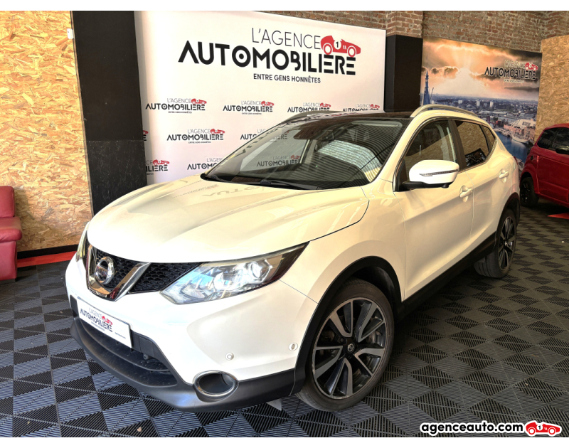 Achat voiture occasion, Auto occasion pas cher | Agence Auto Nissan Qashqai 1.5 DCI 110ch Finition TEKNA - garantie 6 mois Blanc Année 2015 Manuelle Diesel