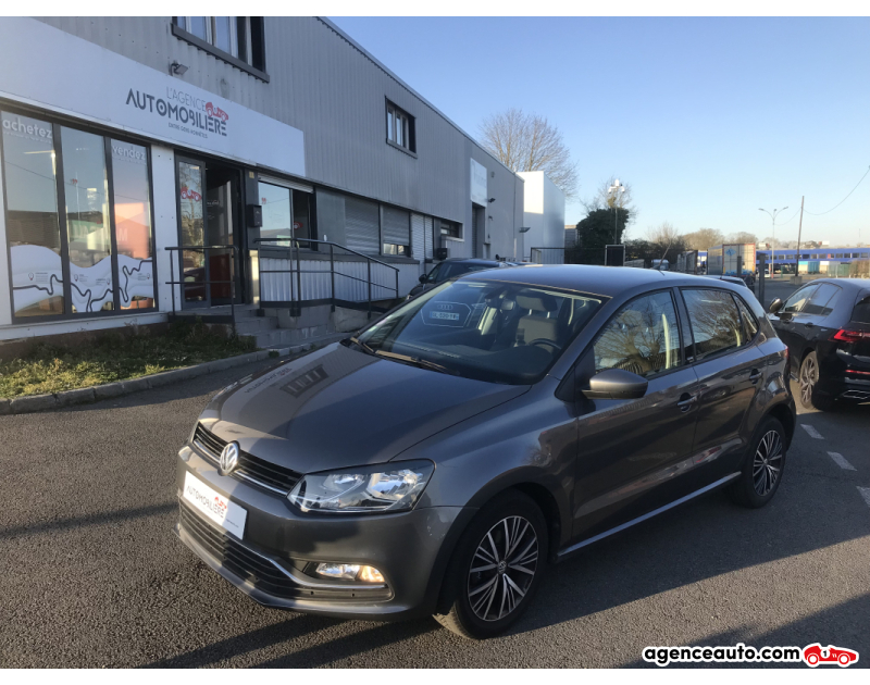 Aankoop Gebruikte Auto, Goedkope Gebruikte Auto | Agence Auto Volkswagen Polo 1.0  60 cv ALLSTAR 1 ERE MAIN Gris Jaar 2016 Manuelle Essence