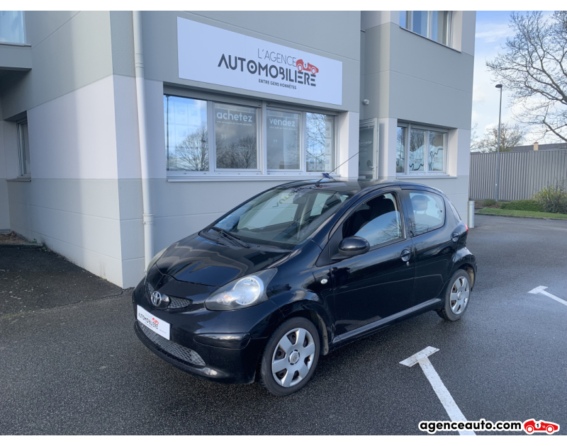 Aankoop Gebruikte Auto, Goedkope Gebruikte Auto | Agence Auto Toyota Aygo 5 Portes 1.0 VVTi 68 cv Noir Jaar 2007 Manuelle Essence