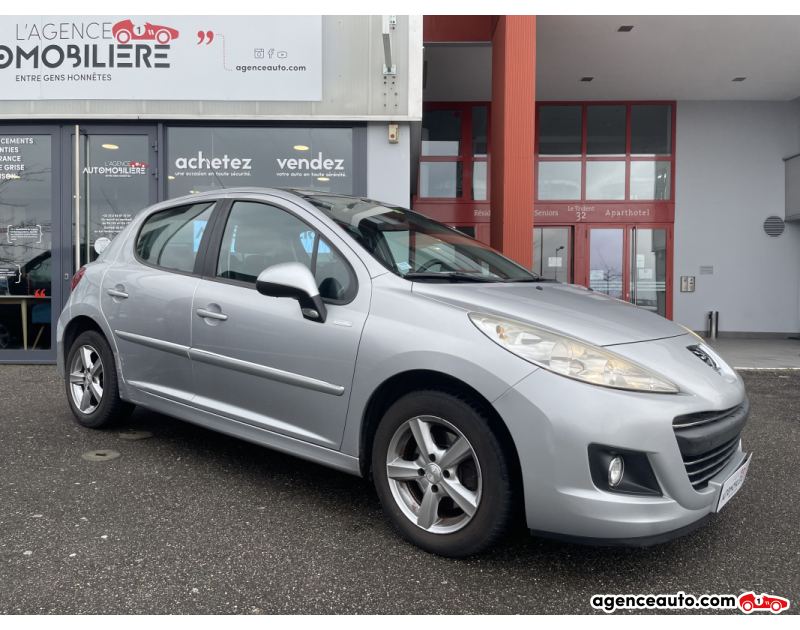 Aankoop Gebruikte Auto, Goedkope Gebruikte Auto | Agence Auto Peugeot 207 1.4 98 cv 16V 5 portes Millesim 200 Gris Jaar 2010 Manuelle Essence