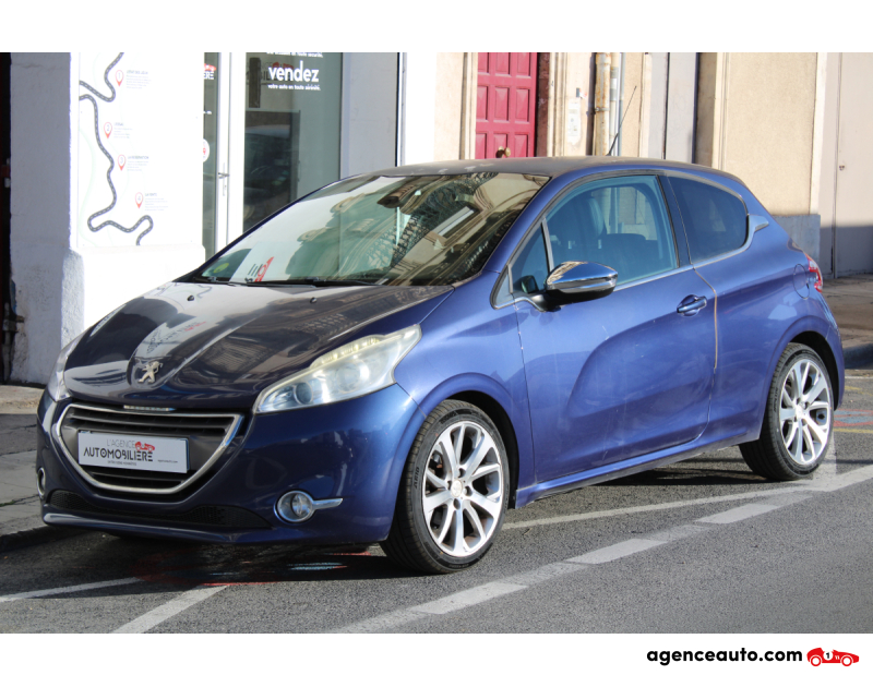 Aankoop Gebruikte Auto, Goedkope Gebruikte Auto | Agence Auto Peugeot 208 GENERATION-I 1.6 E-HDI 115 ALLURE ( Distribution changée, Radar Arr, GPS ... ) Bleu Jaar 2012 Manuelle Diesel
