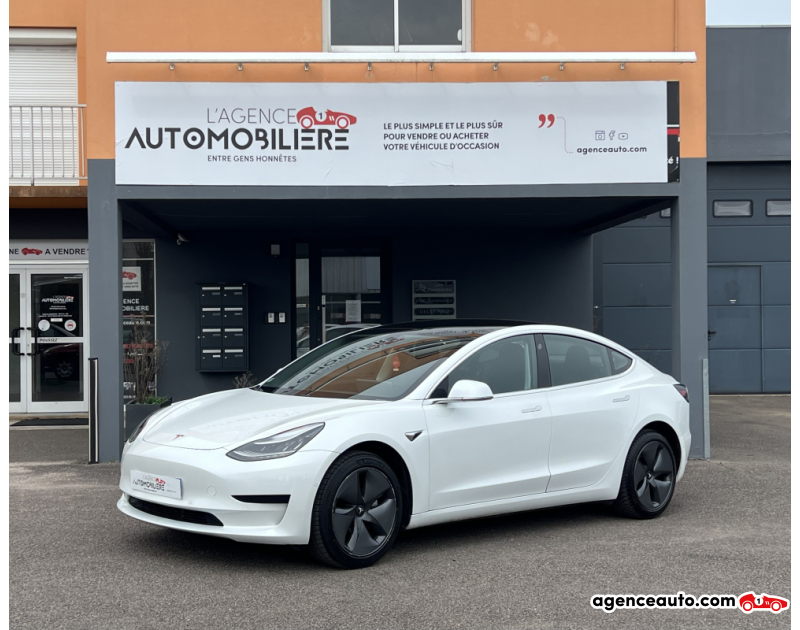 Achat voiture occasion, Auto occasion pas cher | Agence Auto Tesla Model 3 Autonomie Standard Plus RWD 50KWH Blanc Année 2019 Automatique Électrique