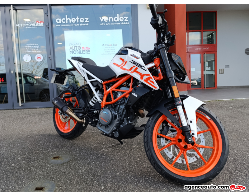 Acquisto Auto Usate, Auto Usate Economiche | Agenzia Automobiliare Ktm Duke KTM 390 DUKE Blanc Anno 2020 Manuelle Essence