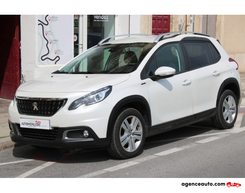 Achat voiture occasion, Auto occasion pas cher | Agence Auto Peugeot 2008 110 SIGNATURE EAT BVA START-STOP (Distribution à jour, Radar de recul, CarPlay..) Blanc Année 2019 Automatique Essence
