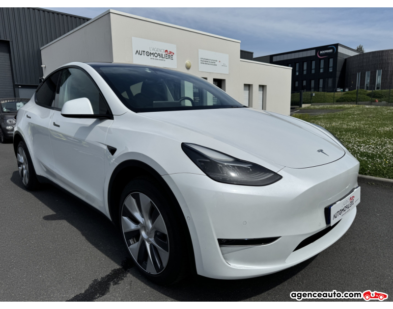 Acquisto Auto Usate, Auto Usate Economiche | Agenzia Automobiliare Tesla Model Y 350 75 KWH GRANDE AUTONOMIE / DUAL MOTOR / AUTOPILOT AMELIORE AWD BVA Blanc Anno 2022 Automatique Électrique