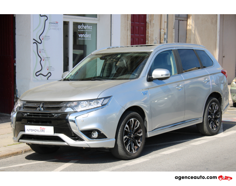 Achat voiture occasion, Auto occasion pas cher | Agence Auto Mitsubishi Outlander PHEV 2.4l PHEV Twin Motor 4WD Instyle (Caméra 360, CarPlay, Toit ouvrant..) Gris Année 2018 Automatique Hybride