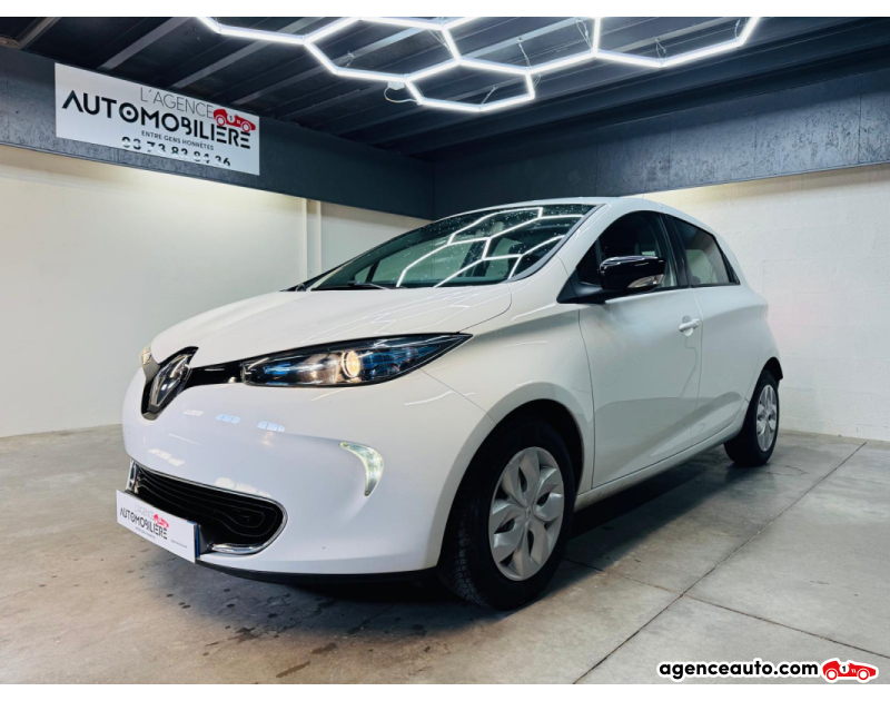 Achat voiture occasion, Auto occasion pas cher | Agence Auto Renault Zoe R240 40 kWh 88 cv Boîte auto Blanc Année 2016 Automatique Électrique