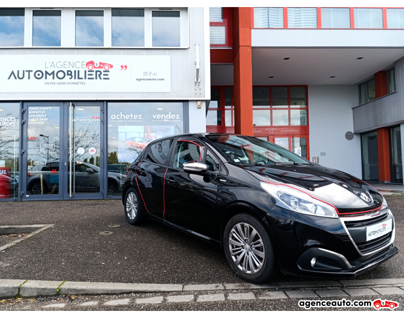 Acquisto Auto Usate, Auto Usate Economiche | Agenzia Automobiliare Peugeot 208 1.2 VTi 82 cv STYLE 5P / Distri changée garantie Noir Anno 2018 Manuelle Essence