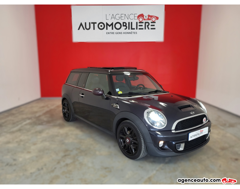 Aankoop Gebruikte Auto, Goedkope Gebruikte Auto | Agence Auto Mini Clubman MINI CLUBMAN II (2) CLUBMAN COOPER SD HAMPTON 143 PACK RED HOT CHILI BVA Blauw Jaar 2011 Automatische auto Diesel