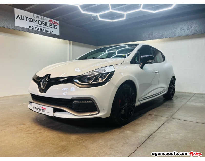 Achat voiture occasion, Auto occasion pas cher | Agence Auto Renault Clio 4 RS CUP 1.6 TURBO 200CH Blanc Année 2015 Automatique Essence