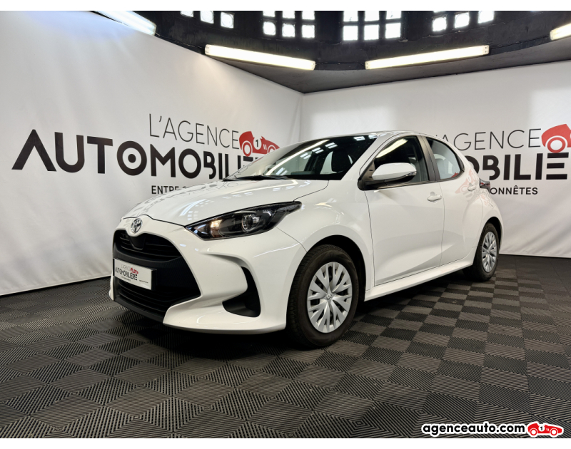 Achat voiture occasion, Auto occasion pas cher | Agence Auto Toyota Yaris IV 70 VVT-I DYNAMIC (avec attelage + entretien complet Toyota) Blanc Année 2022 Manuelle Essence