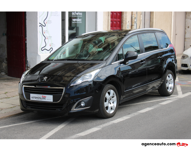 Gebrauchtwagenkauf, Günstige Gebrauchtwagen | Automobilienagentur Peugeot 5008 GENERATION-I 1.6 BLUEHDI 120 STYLE EAT BVA S&S ( Toit panoramique, Radar de recul...) Noir Jahr 2015 Automatique Diesel