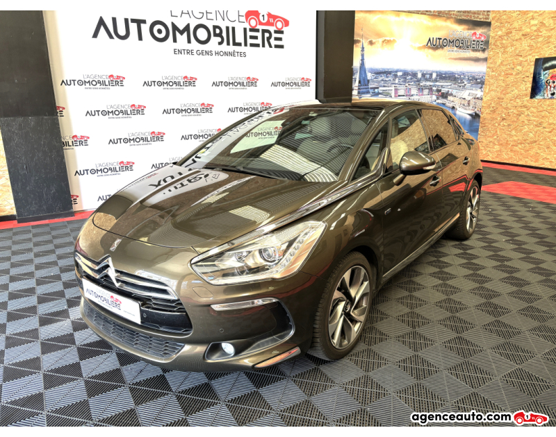 Achat voiture occasion, Auto occasion pas cher | Agence Auto Citroen DS5 Phase 1 HDI HYBRIDE 163Ch/120Kw SO CHIC Marron Année 2012 Automatique Hybride