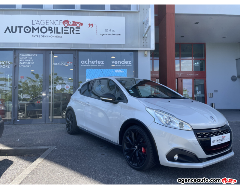 Achat voiture occasion, Auto occasion pas cher | Agence Auto Peugeot 208 II 1.6L GTI BY PEUGEOT SPORT 16V 208cv Blanc Année 2016 Manuelle Essence