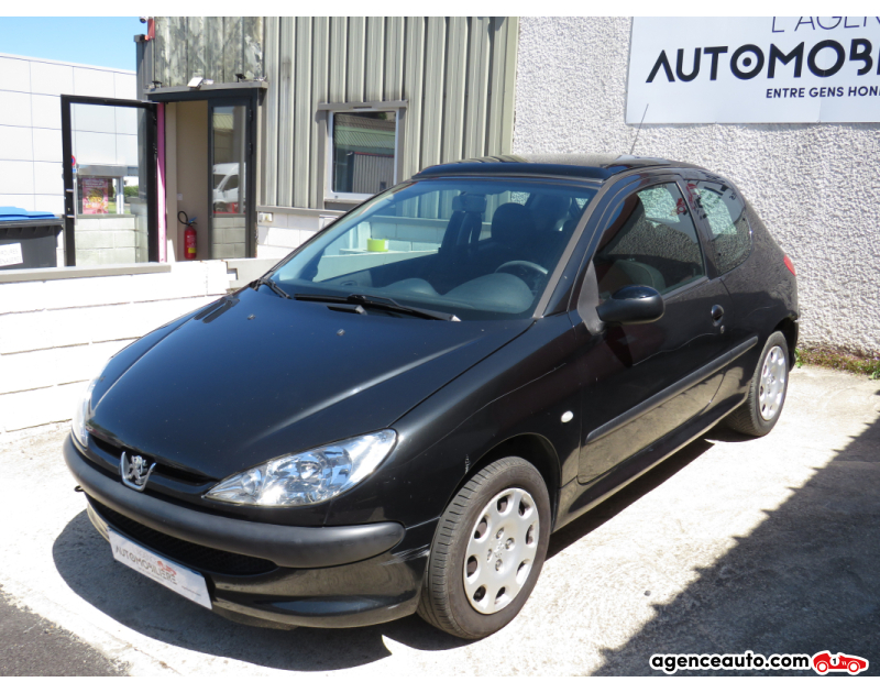 Aankoop Gebruikte Auto, Goedkope Gebruikte Auto | Agence Auto Peugeot 206 1.4 i 75cv Noir Jaar 2004 Manuelle Essence