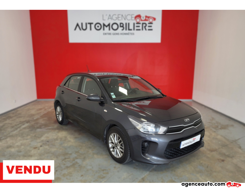 Achat voiture occasion, Auto occasion pas cher | Agence Auto Kia Rio KIA RIO IV (2) 1.2 DPI 84 URBAN + CAMERA + CARPLAY Gris Année 2020 Manuelle Essence