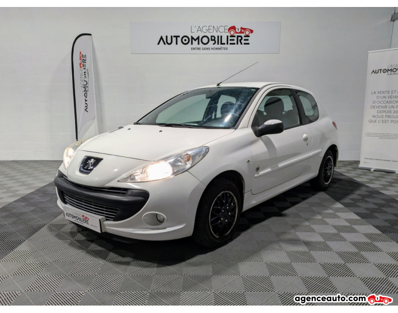 Gebrauchtwagenkauf, Günstige Gebrauchtwagen | Automobilienagentur Peugeot 206+ 1.1 60 Génération 3P Blanc Jahr 2012 Manuelle Essence