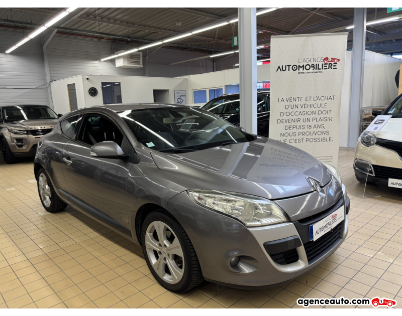 Achat voiture occasion, Auto occasion pas cher | Agence Auto Renault Megane III COUPE DCI 130 FAP DYNAMIQUE EURO5 Gris Année 2010 Manuelle Diesel