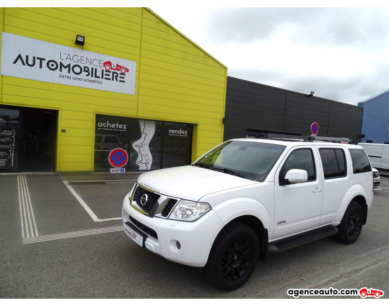 Achat voiture occasion, Auto occasion pas cher | Agence Auto Nissan Pathfinder 2,5 DCi 190cv. Limited Blanc Année 2014 Automatique Diesel
