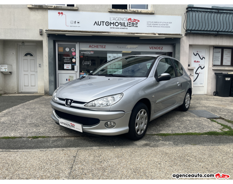 Achat voiture occasion, Auto occasion pas cher | Agence Auto Peugeot 206 (2) 1.4 HDI 70 CV X-BOX Gris Année 2008 Manuelle Diesel