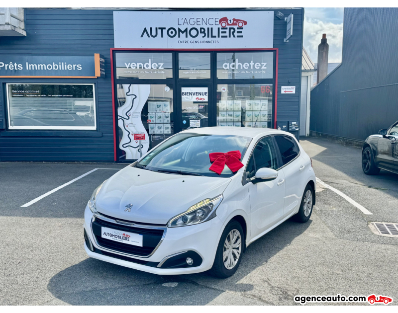 Achat voiture occasion, Auto occasion pas cher | Agence Auto Peugeot 208 1.6 HDI 75 ch BVM5 Business GPS Blanc Année 2016 Manuelle Diesel