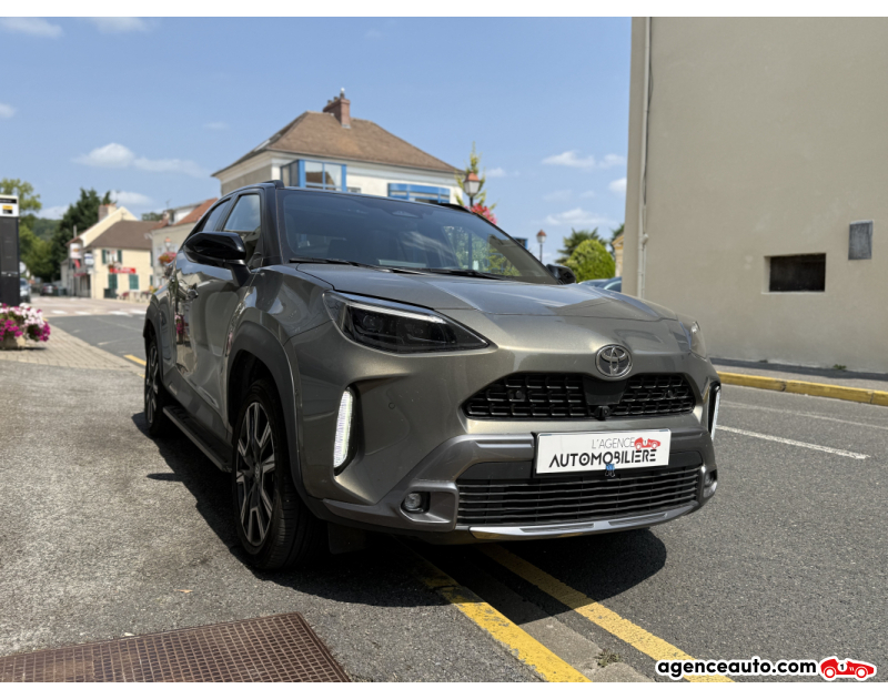Toyota Yaris Cross 130h Première Champagne 2024 Automatique Hybride — photo 3