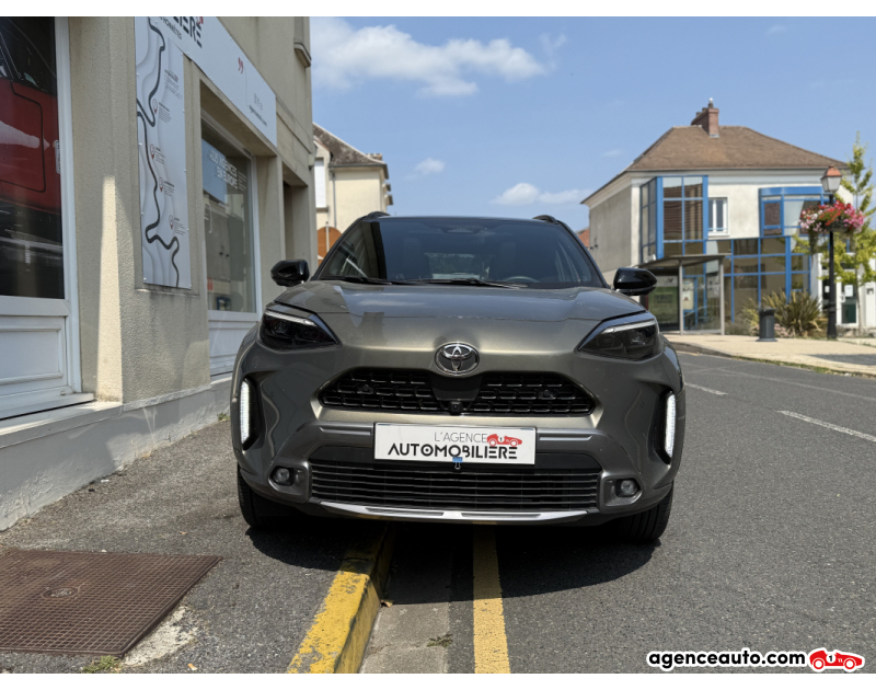 Toyota Yaris Cross 130h Première Champagne 2024 Automatique Hybride — photo 2