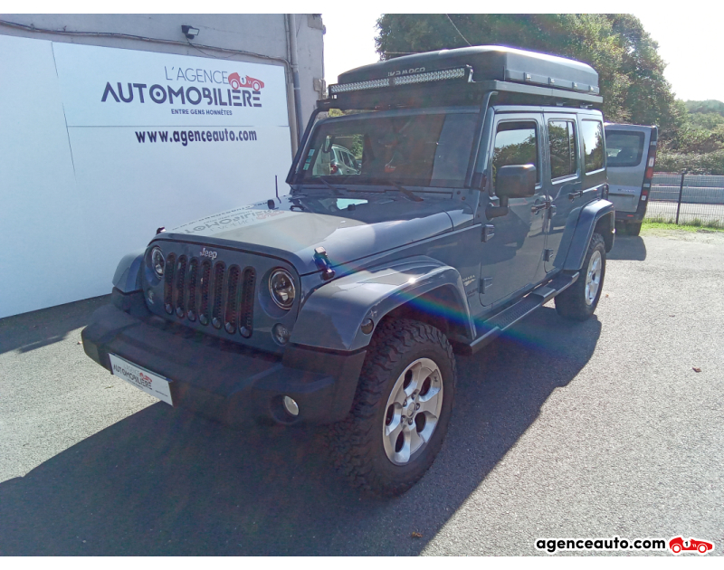 Aankoop Gebruikte Auto, Goedkope Gebruikte Auto | Agence Auto Jeep Wrangler Unlimited 2.8 CRD 200 SAHARA ÉQUIPÉ OFFROAD Gris Jaar 2014 Manuelle Diesel