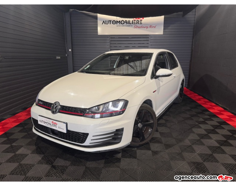Achat voiture occasion, Auto occasion pas cher | Agence Auto Volkswagen Golf VII GTI 2.0 TFSI 230 Performance - GPS - Feux LED - Régulateur adaptatif Blanc Année 2014 Manuelle Essence