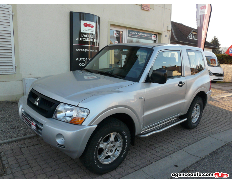 Achat voiture occasion, Auto occasion pas cher | Agence Auto Mitsubishi Pajero 3,2 DI-D 165 AVENTURE Violet Année 2003 Manuelle Essence