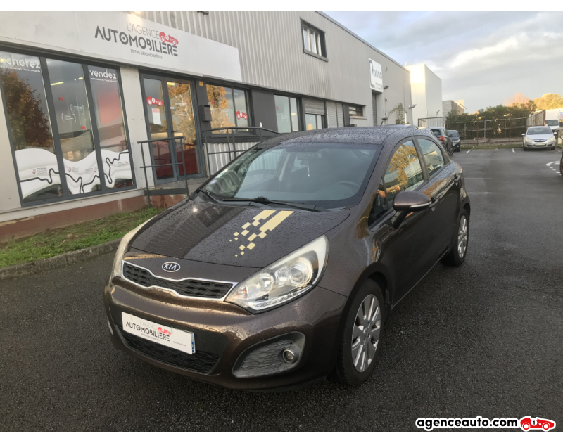 Achat voiture occasion, Auto occasion pas cher | Agence Auto Kia Rio 1.4 i-CVVT 16V 109 CH PREMIUM Marron Année 2011 Manuelle Essence