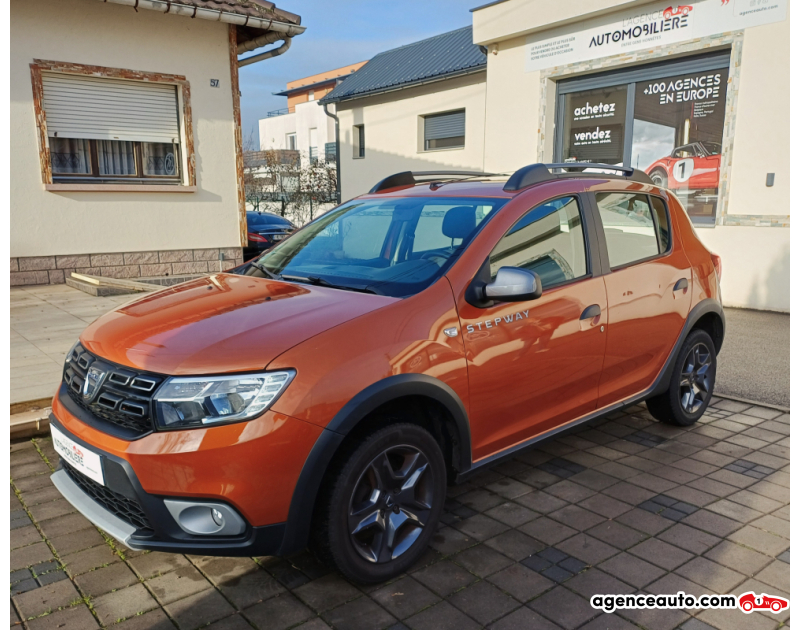 Gebrauchtwagenkauf, Günstige Gebrauchtwagen | Automobilienagentur Dacia Sandero 0.9 TCe Stepway Explorer 90 CV Caméra de recul - GPS Orange Jahr 2017 Manuelle Essence