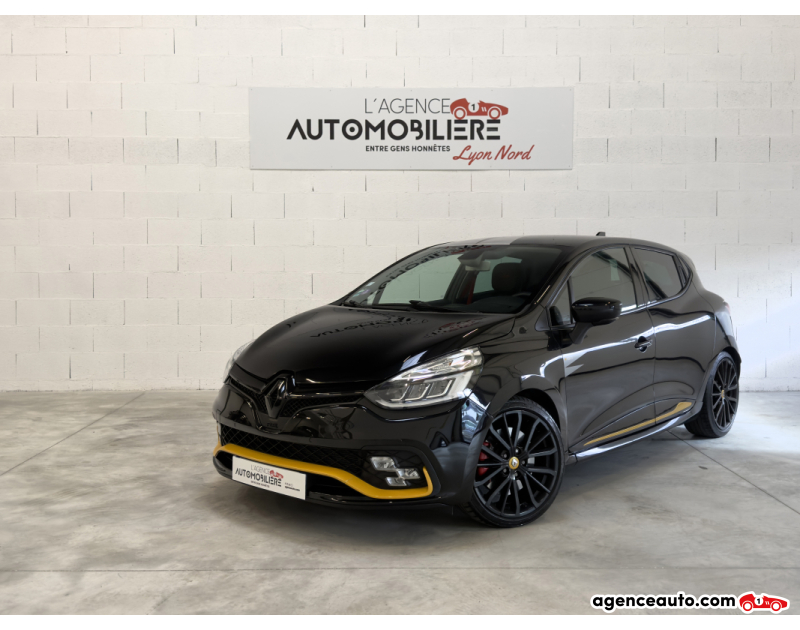 Achat voiture occasion, Auto occasion pas cher | Agence Auto Renault Clio 4 RS18 1.6 220 EDC - Française RS Monitor Caméra Akrapovic Cuir Noir Année 2018 Automatique Essence