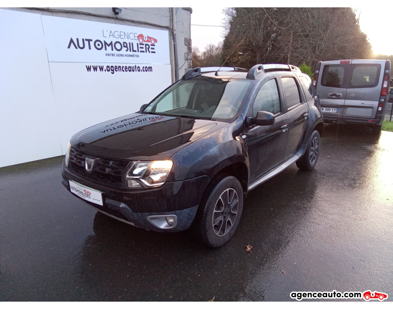 Achat voiture occasion, Auto occasion pas cher | Agence Auto Dacia Duster 1.5 DCI 110 BLACK TOUCH EDC 4X2 / BOITE AUTOMATIQUE Noir Année 2017 Automatique Diesel