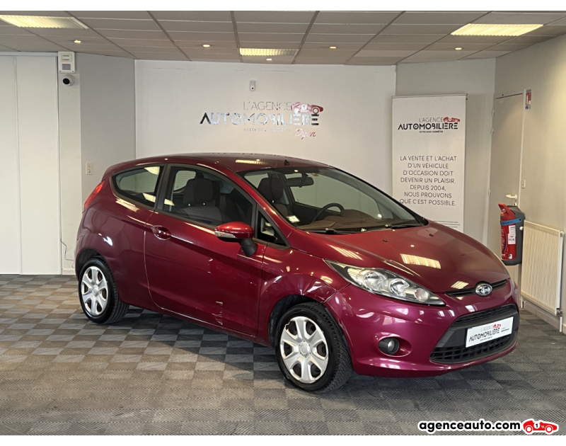 Gebrauchtwagenkauf, Günstige Gebrauchtwagen | Automobilienagentur Ford Fiesta VI 3 portes 1.25 i 16V 82 cv Trend Climatisation Violet Jahr 2009 Manuelle Essence