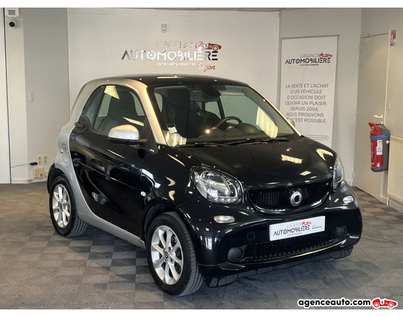 Achat voiture occasion, Auto occasion pas cher | Agence Auto Smart For Two 0.9 90 CV Passion 1ère main Historique complet constructeur Toit panoramique Radar de recul Noir Année 2019 Manuelle Essence