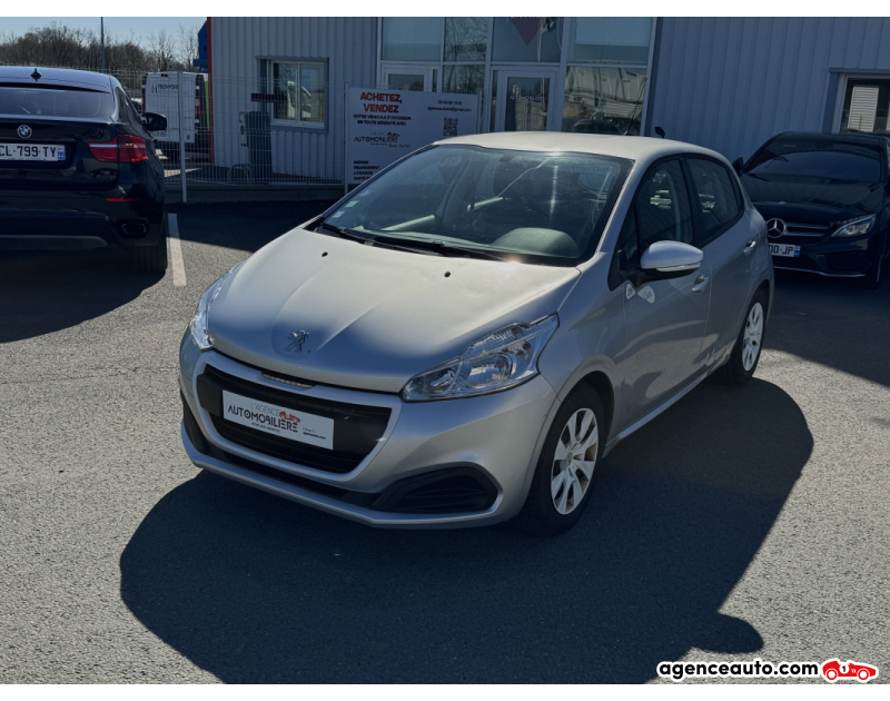 Achat voiture occasion, Auto occasion pas cher | Agence Auto Peugeot 208 1.2 VTi 68cv Like | Première Main | Clim | GARANTIE 6 MOIS Gris Année 2016 Manuelle Essence