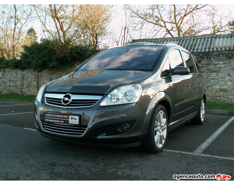Gebrauchtwagenkauf, Günstige Gebrauchtwagen | Automobilienagentur Opel Zafira 1.9 CDTI 150 BVA Cosmo pack OPC Violet Jahr 2009 Automatique Essence