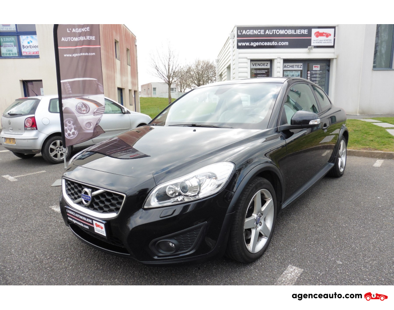 Achat voiture occasion, Auto occasion pas cher | Agence Auto Volvo C30 D3 SUMMUM Gear-Tronic Violet Année 2011 Automatique Essence