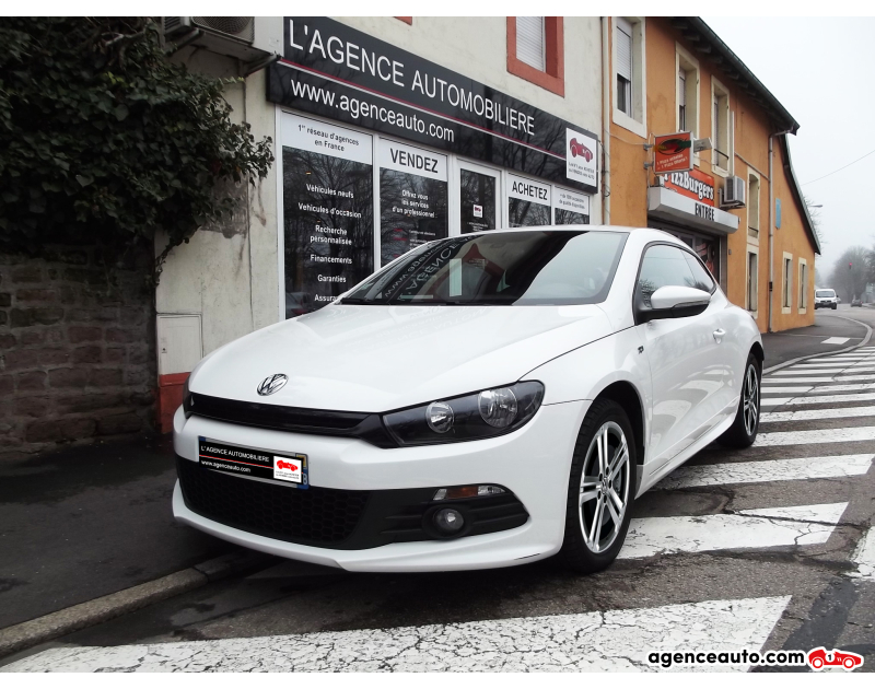 Acquisto Auto Usate, Auto Usate Economiche | Agenzia Automobiliare Volkswagen Scirocco 2.0 TDi 170 Sportline Pack R-line DSG6 Violet Anno 2012 Automatique Essence