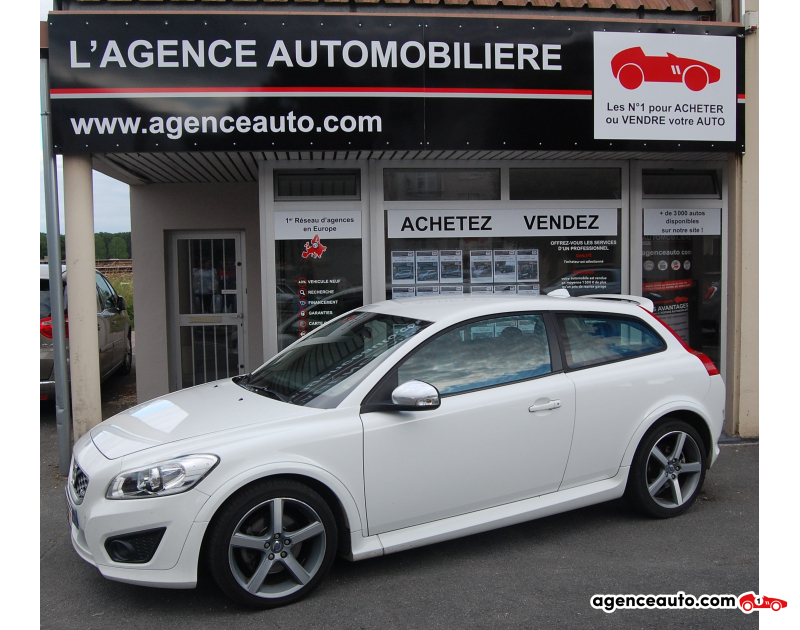 Aankoop Gebruikte Auto, Goedkope Gebruikte Auto | Agence Auto Volvo C30 2.0 D3 150 R-DESIGN Violet Jaar 2012 Manuelle Essence
