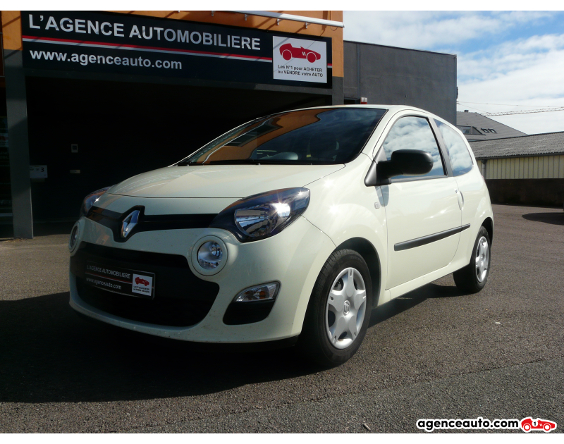 Achat voiture occasion, Auto occasion pas cher | Agence Auto Renault Twingo II Phase 2 1.2i 16V LEV éco 2 75cv Dynamique Violet Année 2013 Manuelle Essence