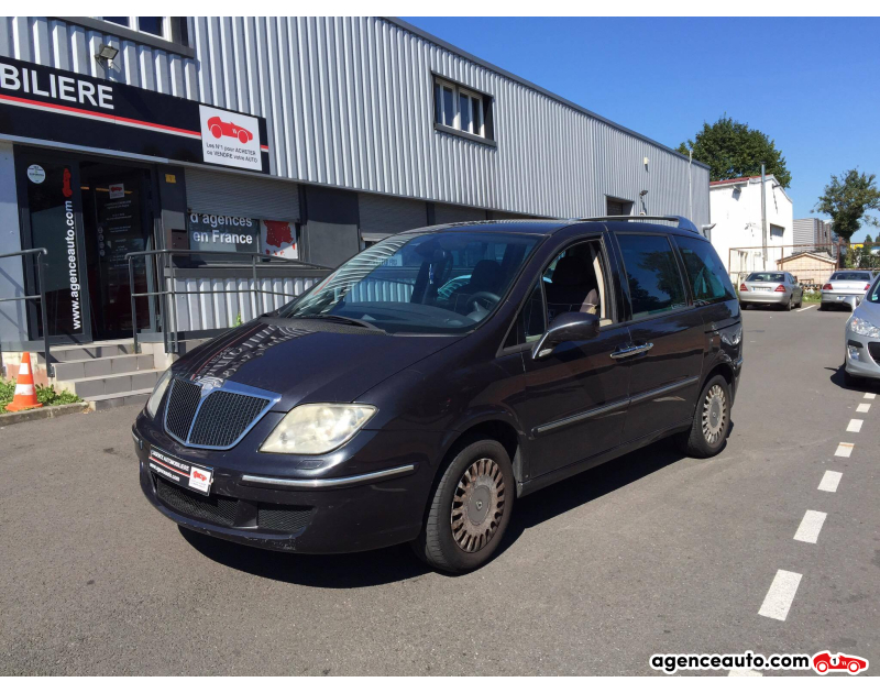 Achat voiture occasion, Auto occasion pas cher | Agence Auto Lancia Phedra 2.0 JTD 120CH 7 PLACES Violet Année 2005 Manuelle Essence