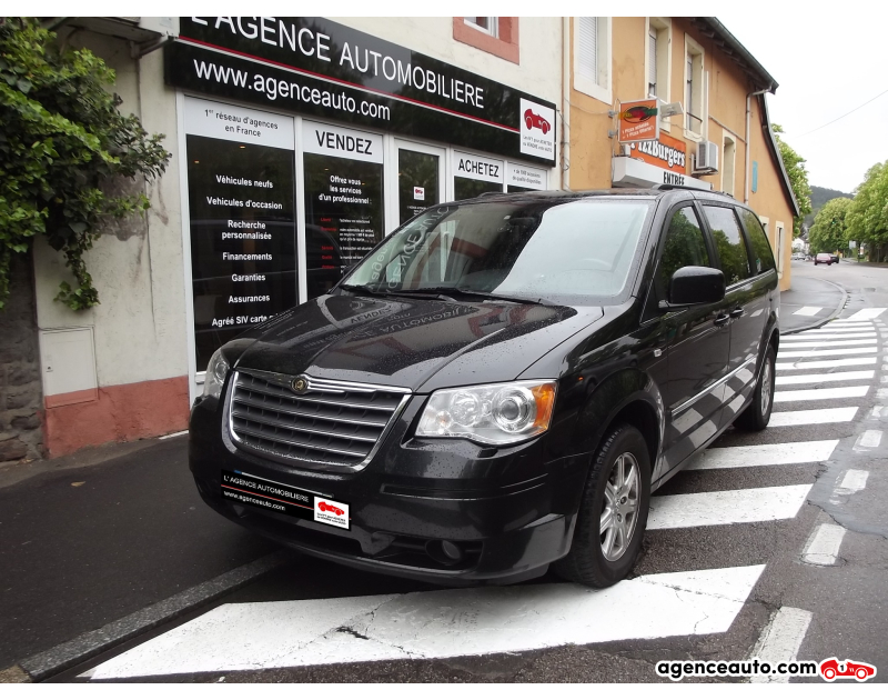 Acquisto Auto Usate, Auto Usate Economiche | Agenzia Automobiliare Chrysler Voyager 2.8 CRD Touring Violet Anno 2009 Automatique Essence