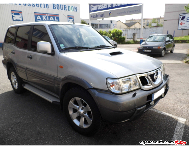 Compra de Coches Usados, Coches Usados Baratos %'|'% Agence Auto Nissan TERRANO 3.0 Di 154 Elégance Violet Año 2005 Manuelle Essence