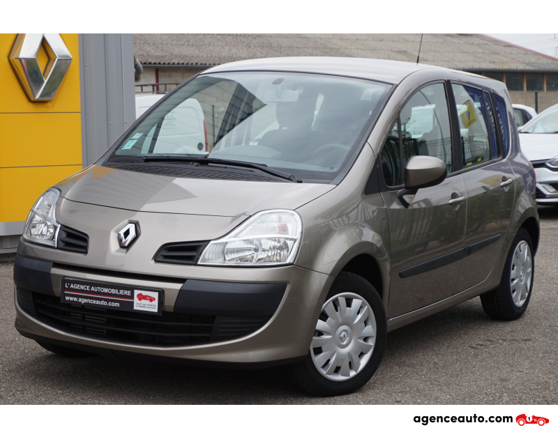 Aankoop Gebruikte Auto, Goedkope Gebruikte Auto | Agence Auto Renault Modus Grand Expression 1.5dCi 85 BVR5 7900km Violet Jaar 2010 Automatique Essence